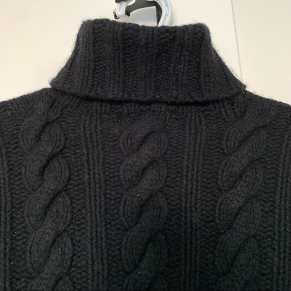 Black 100% Wool black Sweater - Picture 2 of 4
